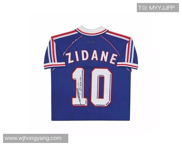 球星足球球衣收藏的魅力与价值探索:从经典到限量的珍稀之旅 球星足球球衣收藏的魅力与价值探索:从经典到限量的珍稀之旅